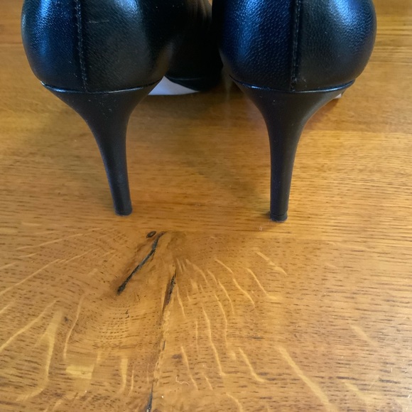 Black leather open toe heel - Picture 3 of 6
